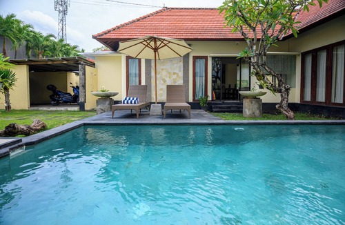 Sanur Kauh Villa | 3 Bdr Lucky Lily Villa – Private Pool & Huge Lawn