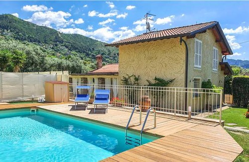 Strettoia House | 3 bedroom accommodation in Pietrasanta