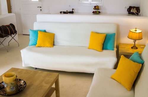 Exomytis Apartment | 3-Bedroom Apt sea view shared pool