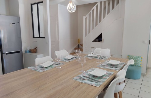 La Mole House | 3 bedroom house in La Môle, Gulf of Saint Tropez in residence with swimming pool