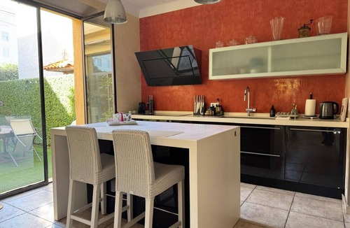 Cannes House | 3-bedroom house with terrace 5 minutes walking distance from La Croisette
