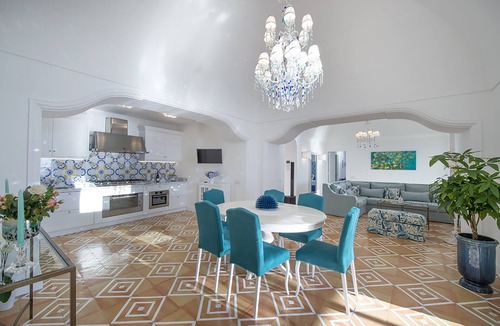 Praiano Villa | 3 bedroom Luxury Villa With Sea View
