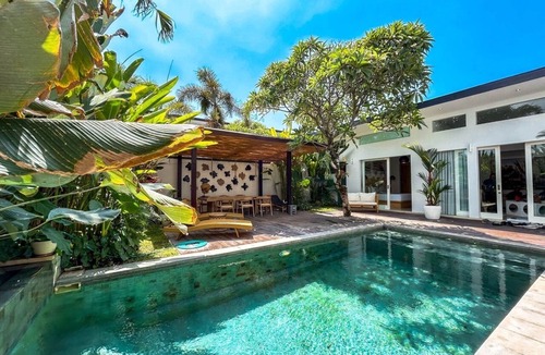 Sanur Villa | 3-Bedroom Villa in Sanur Area with Connecting room