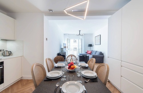 Cannes City Centre Apartment | 3-Br. apartment in the “Golden Square”