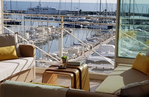 Golfe Juan Apartment | 3 P Gulf Juan Sea view Fantastic view Wifi Clim 4/6 pers Classified Meublé Tourisme