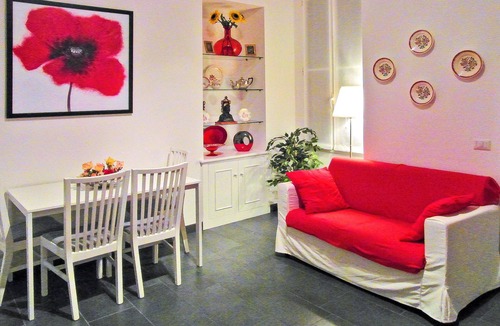 Domaso Apartment | 3-room apartment with pool, terrace, sunbathing area and lake access