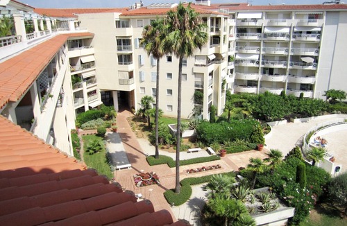 Golfe Juan Apartment | 3 rooms on top floor, panoramic sea view, swimming pool, air conditioning, garage