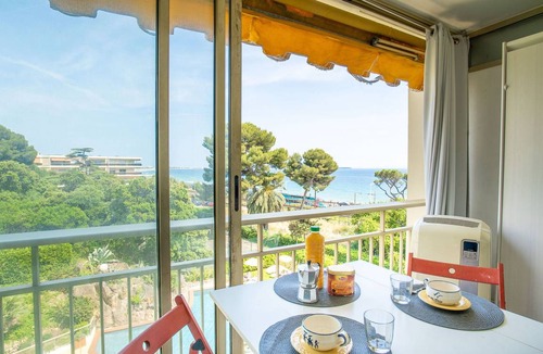 La Croix des Gardes Apartment | 30 m² Apartment ∙ 1 bedroom ∙ 2 guests
