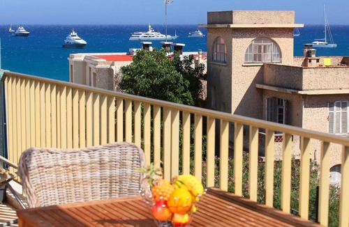 Antibes Old Town Apartment | 30 m² Apartment ∙ 1 bedroom ∙ 2 guests