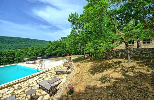 San Casciano dei Bagni Villa | 300 m² Villa ∙ 4 bedrooms ∙ 10 guests