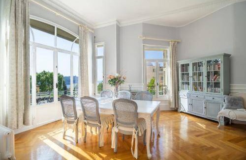 Villefranche-sur-Mer Villa | 300 m² Villa ∙ 5 bedrooms ∙ 12 guests