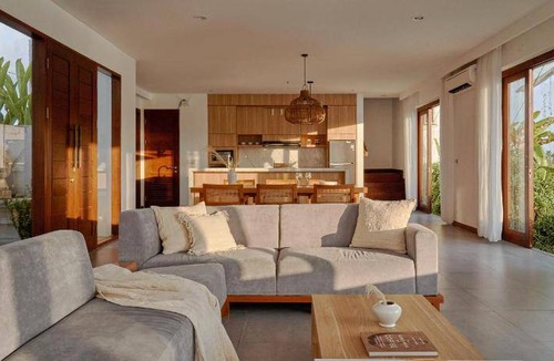 Cemagi Resort | 300 m² Resort ∙ 3 bedrooms ∙ 9 guests