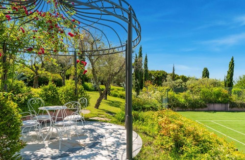 Corsanico Villa | 300 m² Villa ∙ 4 bedrooms ∙ 8 guests