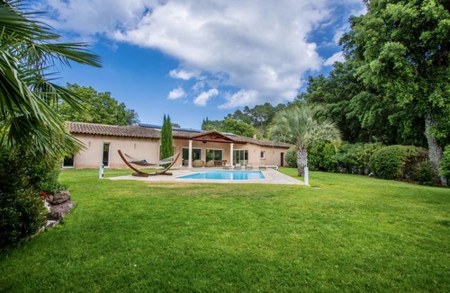 Saint-Raphael Villa | 300 m² Villa ∙ 4 bedrooms ∙ 8 guests