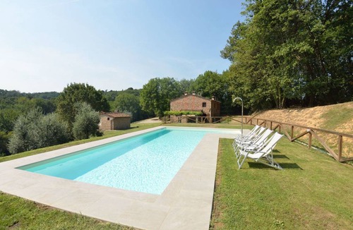Pescia Villa | 330 m² Villa ∙ 4 bedrooms ∙ 8 guests
