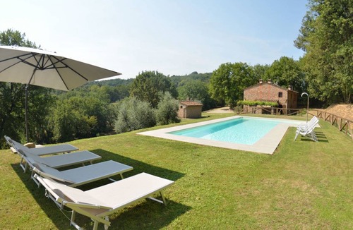 Pescia Villa | 330 m² Villa ∙ 4 bedrooms ∙ 8 guests