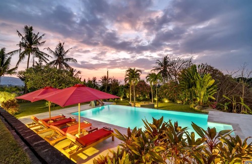 Kalibukbuk Villa | 3300 m² Villa ∙ 3 bedrooms ∙ 6 guests