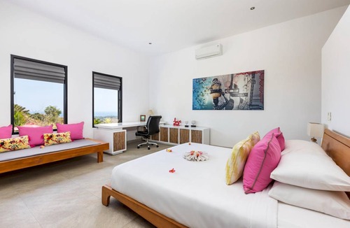 Kalibukbuk Villa | 3300 m² Villa ∙ 3 bedrooms ∙ 6 guests