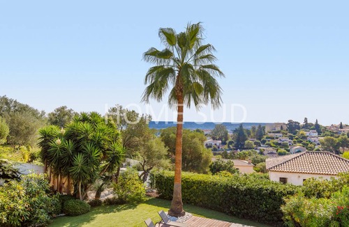Antibes Villa | 335 m² Villa ∙ 6 bedrooms ∙ 12 guests