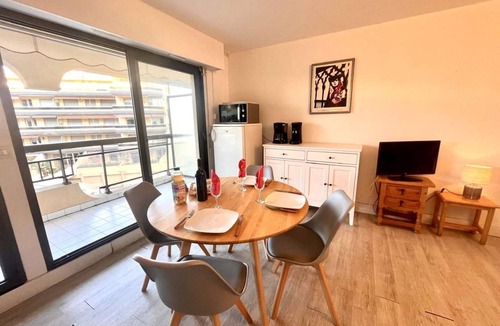Frejus Plage Apartment | 35 m² Apartment ∙ 1 bedroom ∙ 4 guests