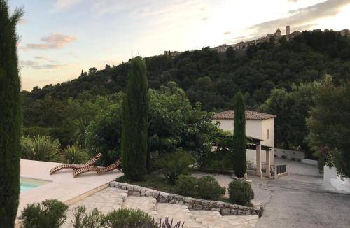 Saint-Paul-de-Vence Bed & Breakfast | 35 m² Bed and breakfast ∙ 2 guests