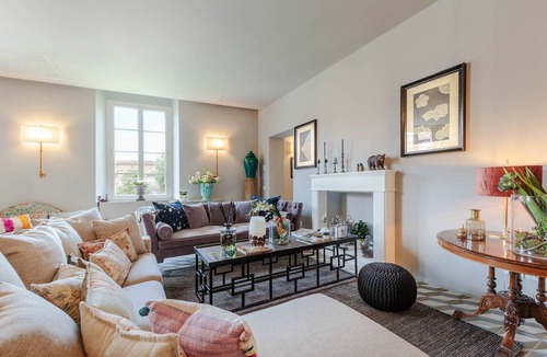 Lucca Historical Center Apartment | 350 m² Apartment ∙ 4 bedrooms ∙ 8 guests