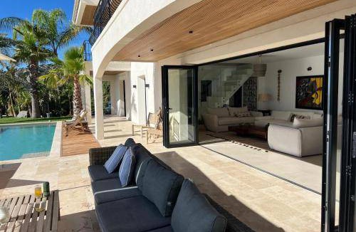 La Turbie Villa | 350 m² Villa ∙ 6 bedrooms ∙ 13 guests