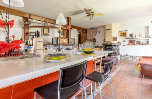 Serralta House | 360 m² House ∙ 5 bedrooms ∙ 8 guests