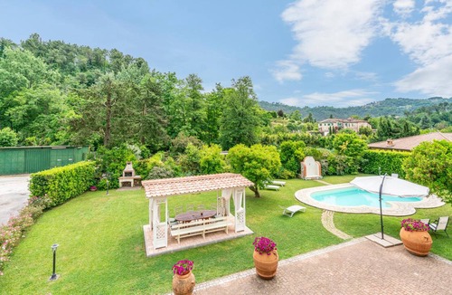 Camaiore House | 380 m² House ∙ 6 bedrooms ∙ 12 guests