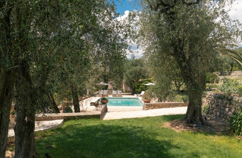 Chateauneuf-Grasse Villa | 380 m² Villa ∙ 6 bedrooms ∙ 12 guests