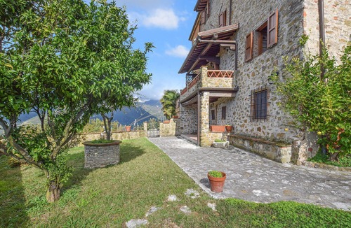 Pedona House | 4 bedroom cozy home in Camaiore