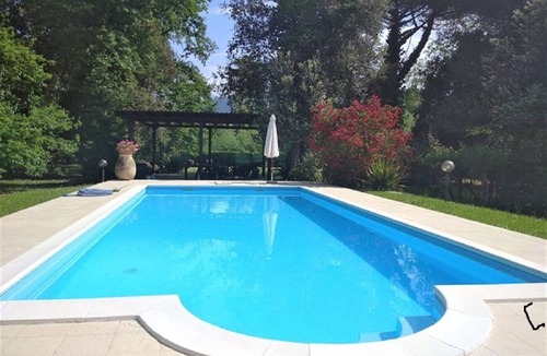 Ronchi Villa | 4 Bedroom Villa in Massa