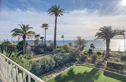Le Suquet Apartment | 4 bedrooms - Close to palace - Sea front - Beaches on foot . Near Old Port
