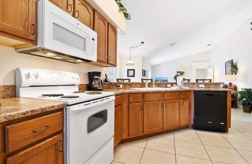 Orange Tree House | 4 BR house, South facing pool, spa, game room