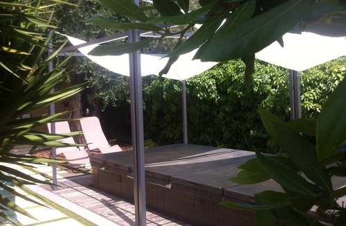 Le Ray Apartment | 4-room apartment in Nice house with terrace and private garden