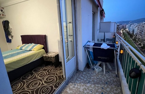 La Madeleine Apartment | 4 rooms apartment front of the sea.