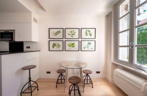 Antibes City Centre Apartment | 40 m² Studio flat ∙ 2 guests