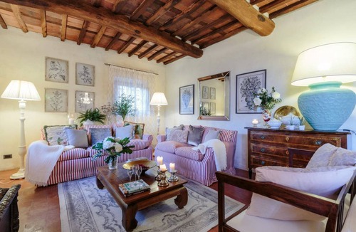 Badia Cantignano Villa | 400 m² Villa ∙ 4 bedrooms ∙ 8 guests