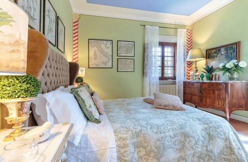 Badia Cantignano Villa | 400 m² Villa ∙ 4 bedrooms ∙ 8 guests