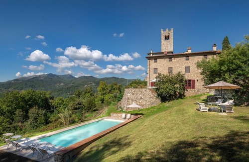 Villabuona Villa | 400 m² Villa ∙ 5 bedrooms ∙ 12 guests