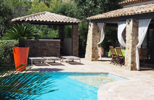 Saint-Aygulf House | 400m from the sea, Villa with splendid sea view, heated infinity pool