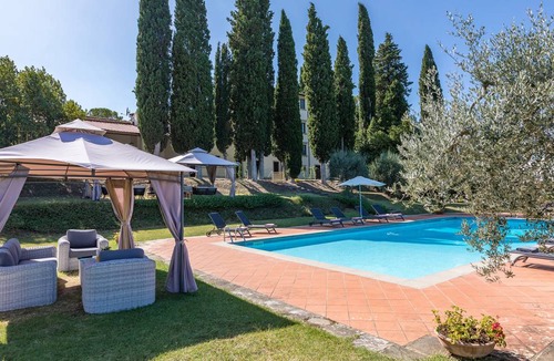 Arezzo Villa | 418 m² Villa ∙ 9 bedrooms ∙ 20 guests