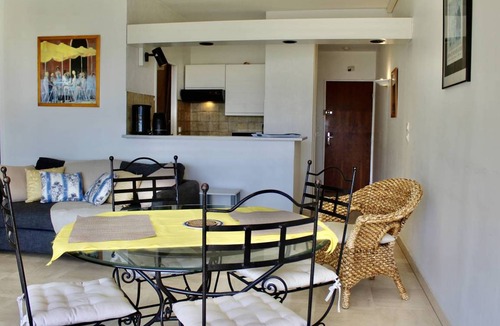 Villeneuve Loubet Beach Apartment | 45 m² Apartment ∙ 1 bedroom ∙ 4 guests