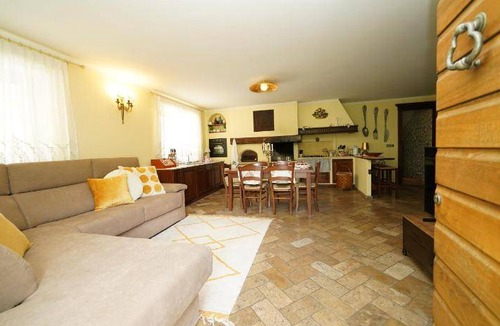 Gragnola House | 450 m² House ∙ 4 bedrooms ∙ 12 guests