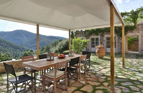 Vorno Villa | 450 m² Villa ∙ 5 bedrooms ∙ 10 guests
