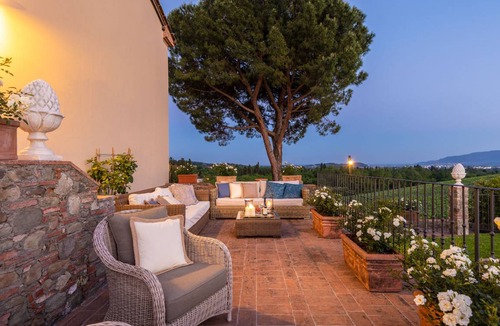 Capannori Villa | 450 m² Villa ∙ 6 bedrooms ∙ 12 guests