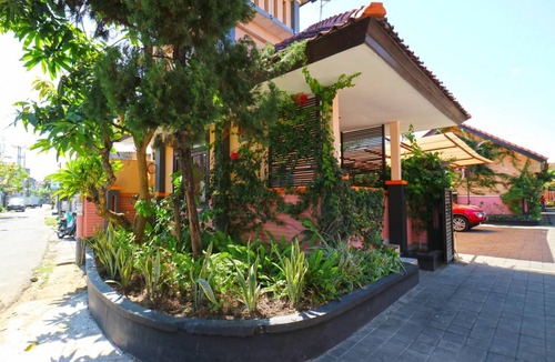 Teuku Umar Bed & Breakfast | 49 m² Bed and breakfast ∙ 4 guests
