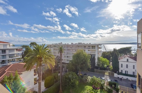 Pointe Croisette Apartment | 4P Apartment with Terrace, Sea View, and Pool