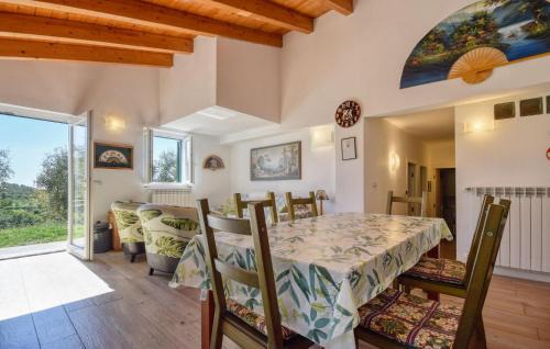 Lavagna House | 5 Bedroom Cozy Home In Lavagna