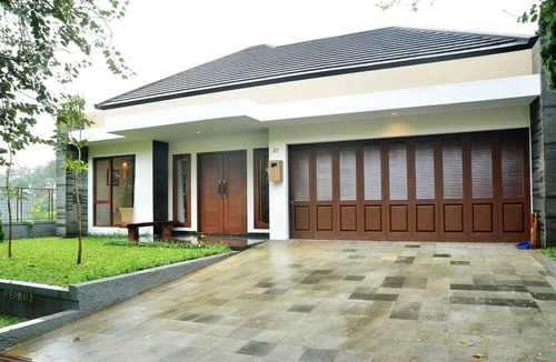 Bandung Villa | 5 BR Hill View Villa with a private pool 1
